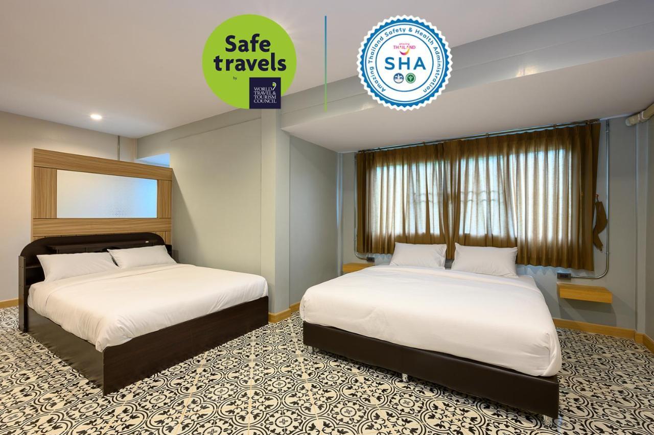 Grand Hotel Buri Ram Værelse billede