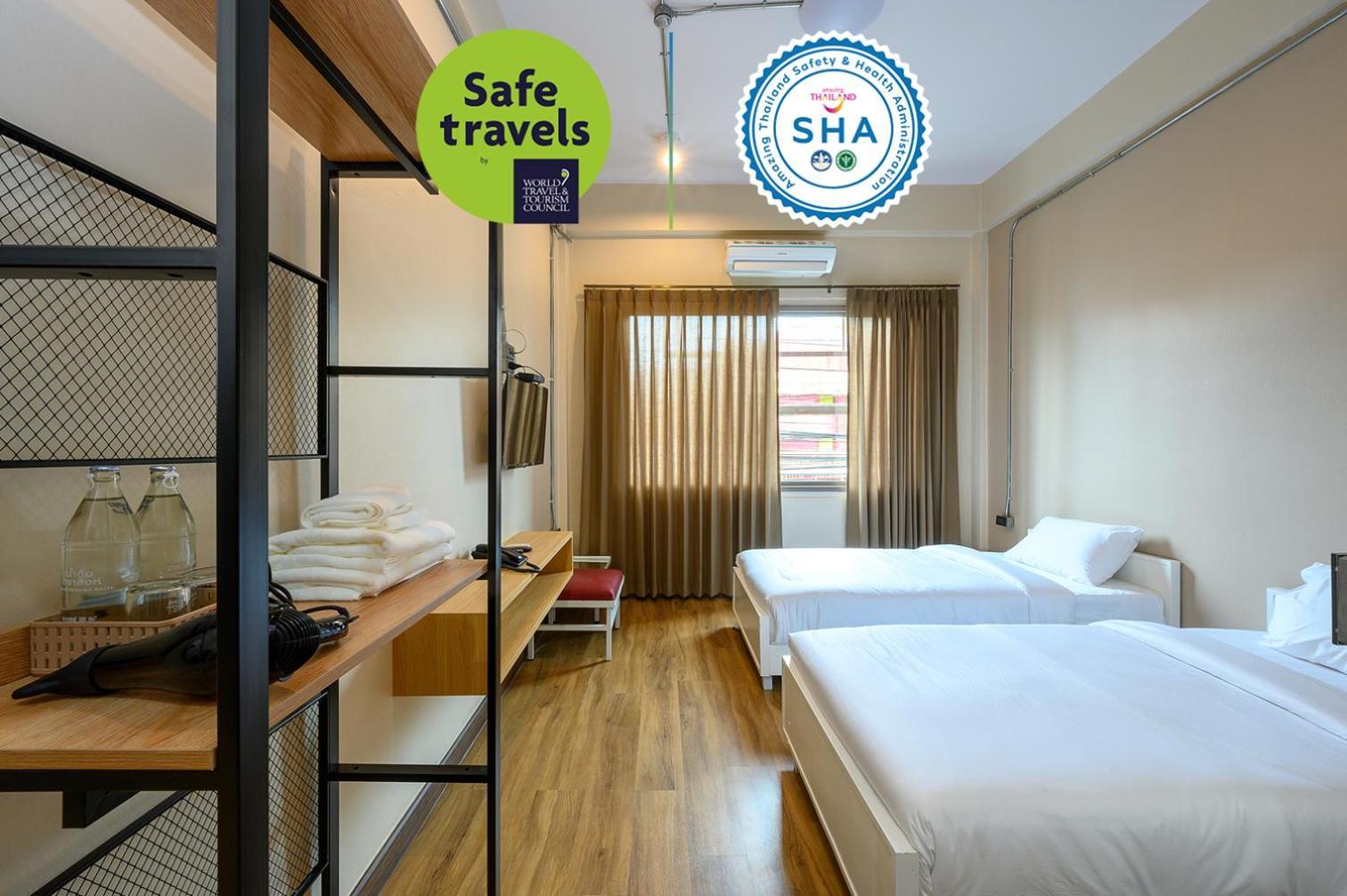 Grand Hotel Buri Ram Værelse billede